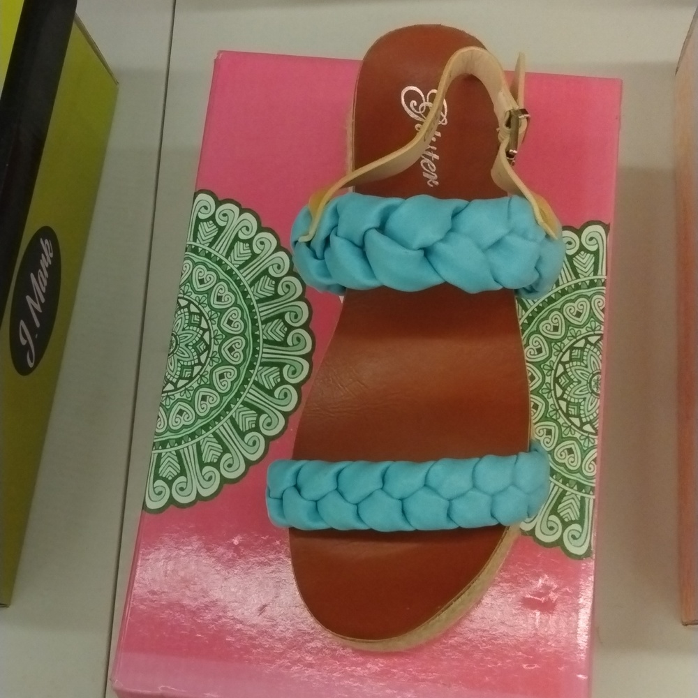 Sandal